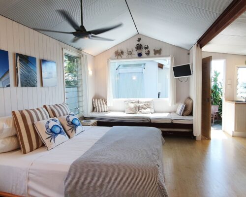 stradbroke-island-accommodation-cabin2-2.jpg